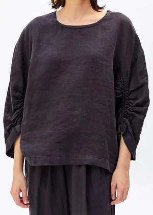 Black CraneXiao Top - Black