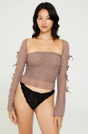 Find Me NowMariposa Lace Bow Bolero Set - Maroon - Image 3