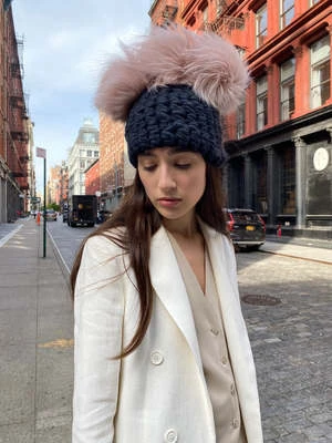 Mischa LampertXL Poms Crown Beanies - Dark Grey/arctic Pink