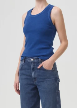 AGOLDEPoppy Tank - Parrot