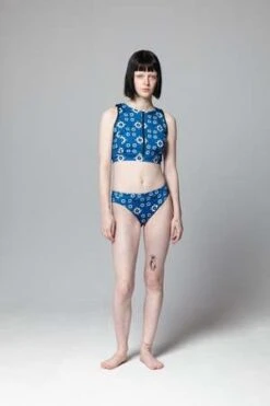 LEONORA I.M.Swim Zip Top - Iris Blue