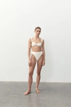 ZiahZIAH ELLA TOP - ECRU BOUCLE