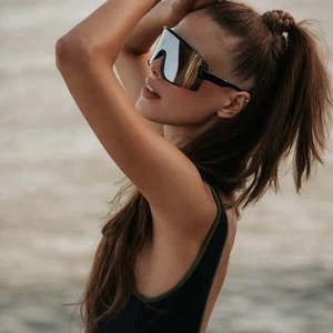 FENNTESSARiley Reversible One Piece - Image 2